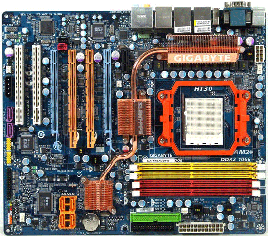 S-AM2+ Gigabyte MA790FX-DQ6 (AMD 790FX 5200/2000/c 4*DDR2-1066 2PCIe2.0-x16 8ch GLAN 1394 ATX)